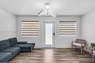 421 NW 44th St, Miami, FL 33127 - Photo 10