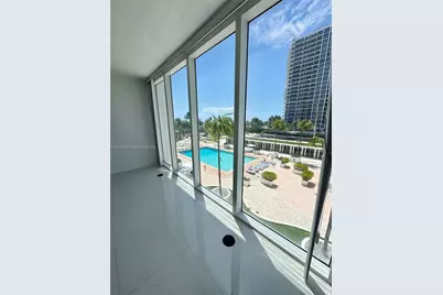 10275 Collins Ave #316, Bal Harbour, FL 33154 - Photo 4