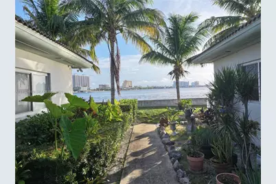 2200 Bay Dr #3, Miami Beach, FL 33141 - Photo 12