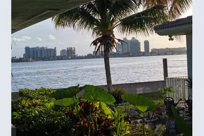 2200 Bay Dr #3, Miami Beach, FL 33141 - Photo 24