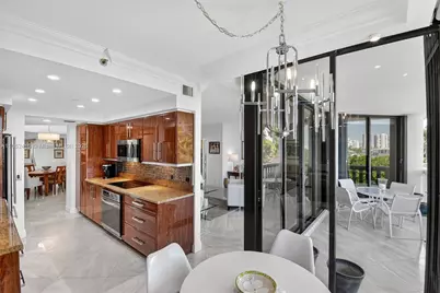 3000 Island Blvd #505, Aventura, FL 33160 - Photo 6