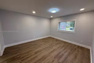 4690 S Fountains Dr S, Lake Worth, FL 33467 - Photo 4