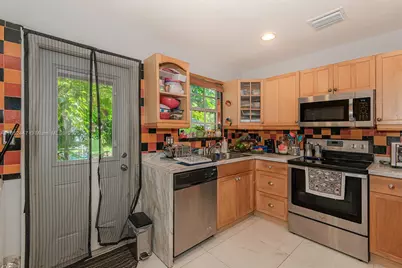 1521 NE 131st St, North Miami, FL 33161 - Photo 24