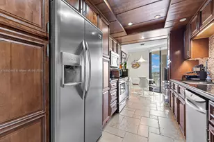 1000 Quayside Terrace, Miami, FL 33138 - Photo 8