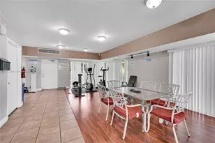 405 S Pine Island Rd, Plantation, FL 33324 - Photo 16