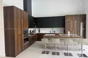 9600 SW 66th St, Miami, FL 33173 - Photo 10