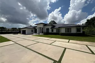 9600 SW 66th St, Miami, FL 33173 - Photo 2