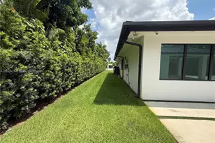 9600 SW 66th St, Miami, FL 33173 - Photo 54