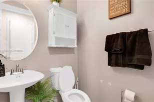 671 NE 191st Terrace, Miami, FL 33179 - Photo 34