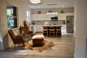 5189 NW 108th Path, Doral, FL 33178 - Photo 4