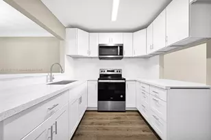 15655 SW 82nd Cir Ln, Miami, FL 33193 - Photo 20