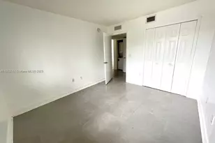 2721 SE 12th Pl, Homestead, FL 33035 - Photo 8