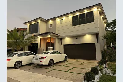 8910 NW 160th Ter, Miami Lakes, FL 33018 - Photo 1