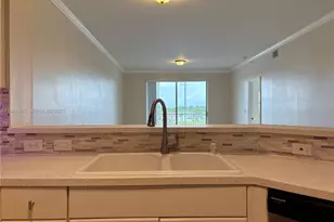 10730 NW 66th St, Doral, FL 33178 - Photo 12