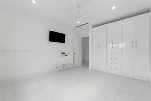 4205 E 10th Ave, Hialeah, FL 33013 - Photo 20