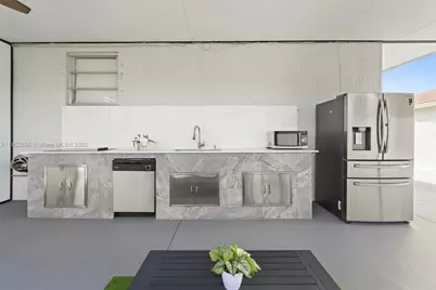 4205 E 10th Ave, Hialeah, FL 33013 - Photo 24