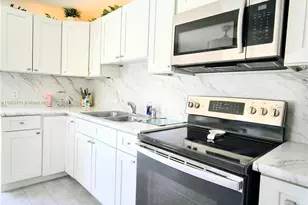 6890 SW 27th St, Miami, FL 33155 - Photo 38