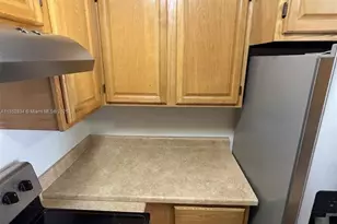 9686 Fontainebleau Blvd, Miami, FL 33172 - Photo 2