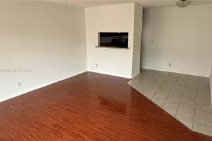 1032 Twin Lakes Dr, Coral Springs, FL 33071 - Photo 4