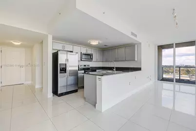 1861 NW North River Dr #1806, Miami, FL 33125 - Photo 8