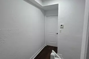 1701 N Treasure Dr, North Bay Village, FL 33141 - Photo 24