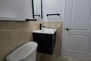 1701 N Treasure Dr, North Bay Village, FL 33141 - Photo 18