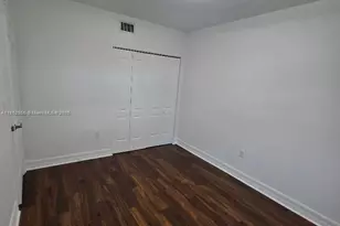 1701 N Treasure Dr, North Bay Village, FL 33141 - Photo 22