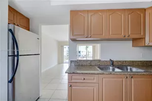 7713 SW 88th St, Miami, FL 33156 - Photo 8