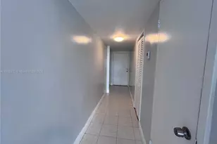 3660 NE 166th St, North Miami Beach, FL 33160 - Photo 16