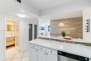 2301 Collins Ave, Miami Beach, FL 33139 - Photo 14