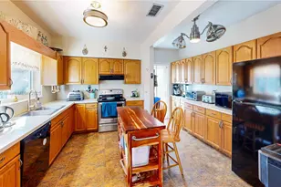 94 NE 17th St, Homestead, FL 33030 - Photo 10