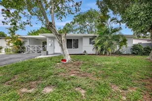 311 SW 68th Terrace, Pembroke Pines, FL 33023 - Photo 2