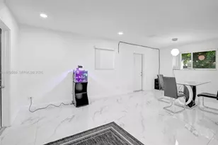 311 SW 68th Terrace, Pembroke Pines, FL 33023 - Photo 8