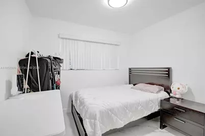 311 SW 68th Ter, Pembroke Pines, FL 33023 - Photo 16