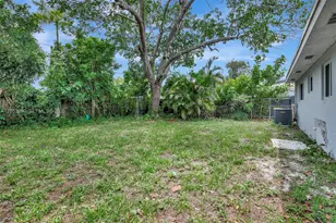 311 SW 68th Terrace, Pembroke Pines, FL 33023 - Photo 24