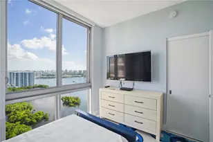 16385 Biscayne Blvd, North Miami Beach, FL 33160 - Photo 28