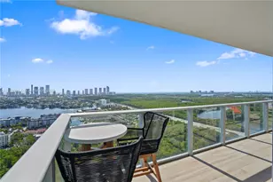 16385 Biscayne Blvd, North Miami Beach, FL 33160 - Photo 36