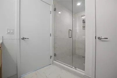 16385 Biscayne Blvd #3015, North Miami Beach, FL 33160 - Photo 24
