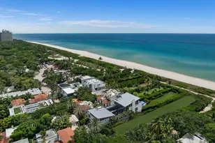 7815 Atlantic Way, Miami Beach, FL 33141 - Photo 16