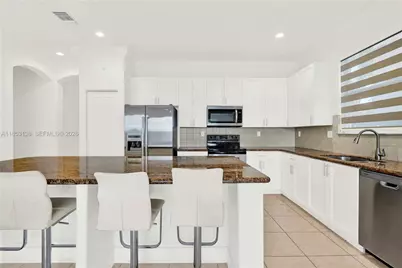 23824 SW 107th Pl, Homestead, FL 33032 - Photo 14