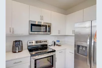 11957 SW 245th Ter, Homestead, FL 33032 - Photo 12