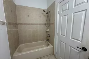 14046 SW 49th St, Miramar, FL 33027 - Photo 16