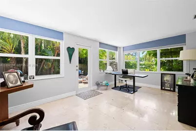 608 NW 25th St, Wilton Manors, FL 33311 - Photo 4