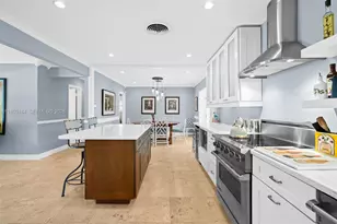 608 NW 25th St, Wilton Manors, FL 33311 - Photo 8