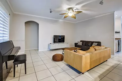 19138 Stonebrook St, Weston, FL 33332 - Photo 10