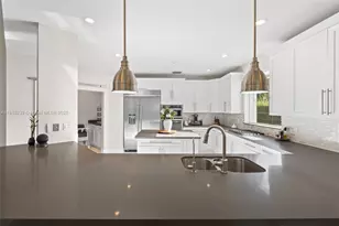 2438 Poinciana Ct, Weston, FL 33327 - Photo 44