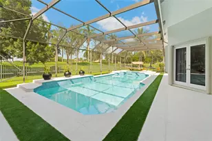 2438 Poinciana Ct, Weston, FL 33327 - Photo 18