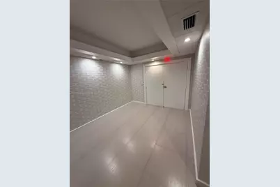1125 NE 125th St, North Miami, FL 33161 - Photo 4