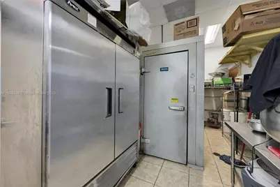 3942 Pembroke Rd, Hollywood, FL 33021 - Photo 14