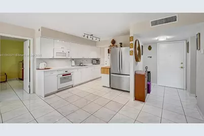 200 Diplomat Pkwy #423, Hallandale Beach, FL 33009 - Photo 26